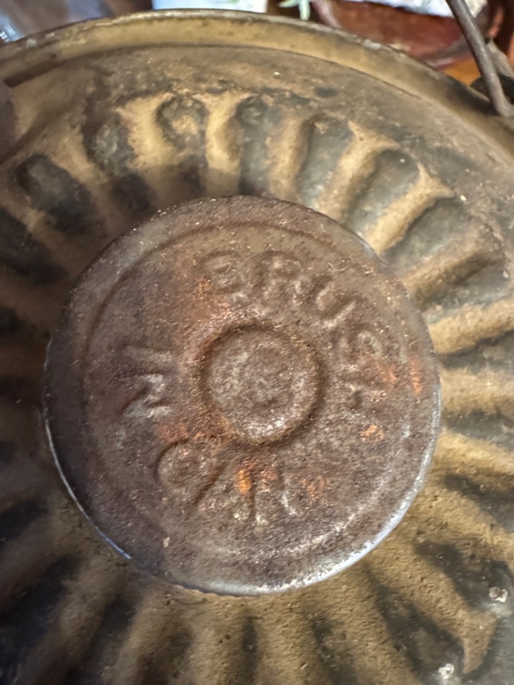 Vintage Metal Galvanized Empty Can to display, repurpose - Picture 11 of 12